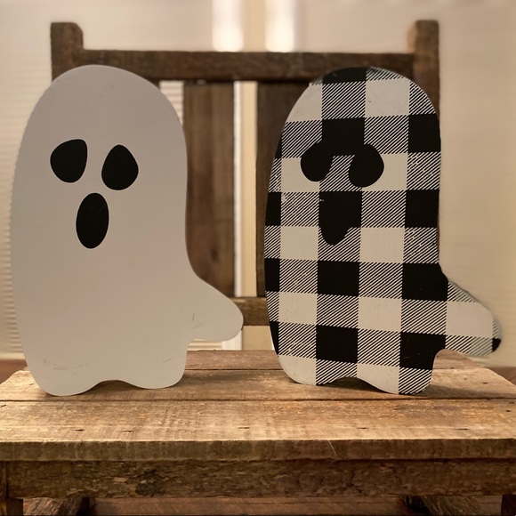 Halloween Ghost Wood Signs Set, White Ghost Shaped Sign, Black & White Ghost - Picture 3 of 16